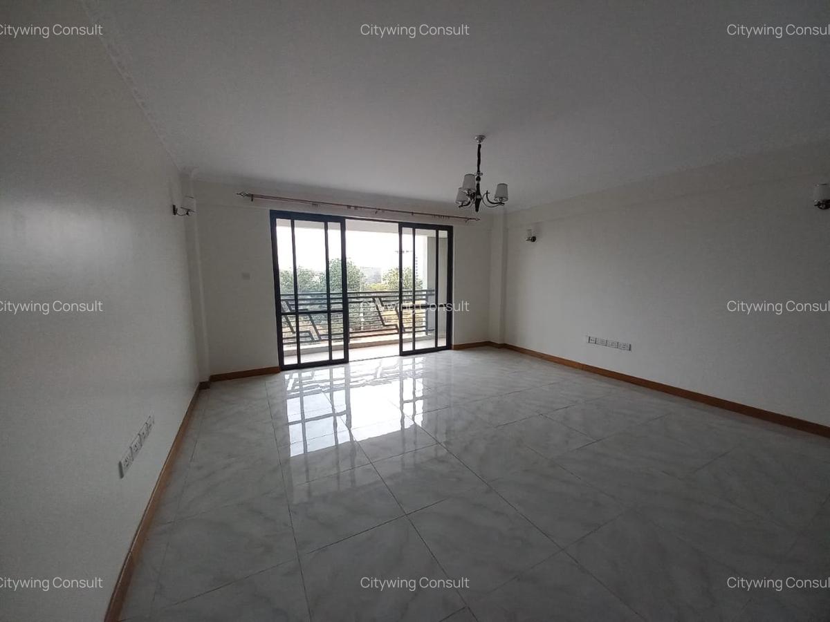 2 Bed Apartment with En Suite at School Lane - 2
