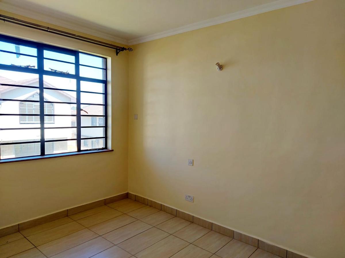 4 Bed Townhouse with En Suite at Edenville - 7