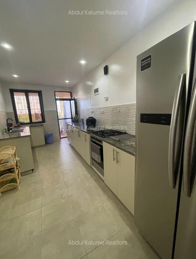 Serviced 4 Bed Apartment with En Suite at Nyali - 6