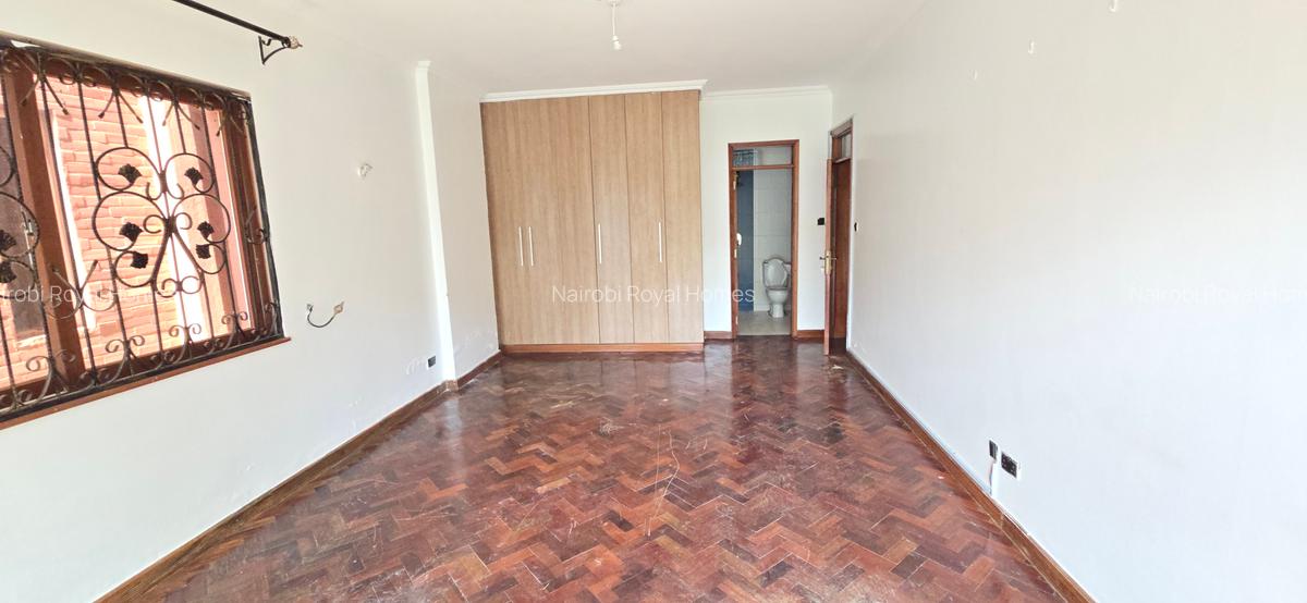 5 Bed Townhouse with En Suite at Convent Drive - 20