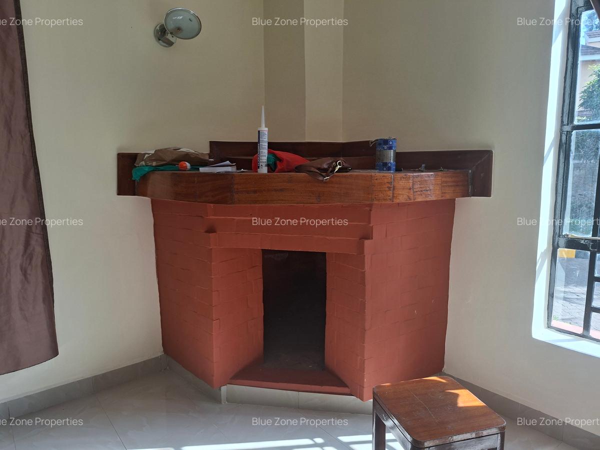 4 Bed Townhouse with En Suite at Off Mimosa Rd - 4