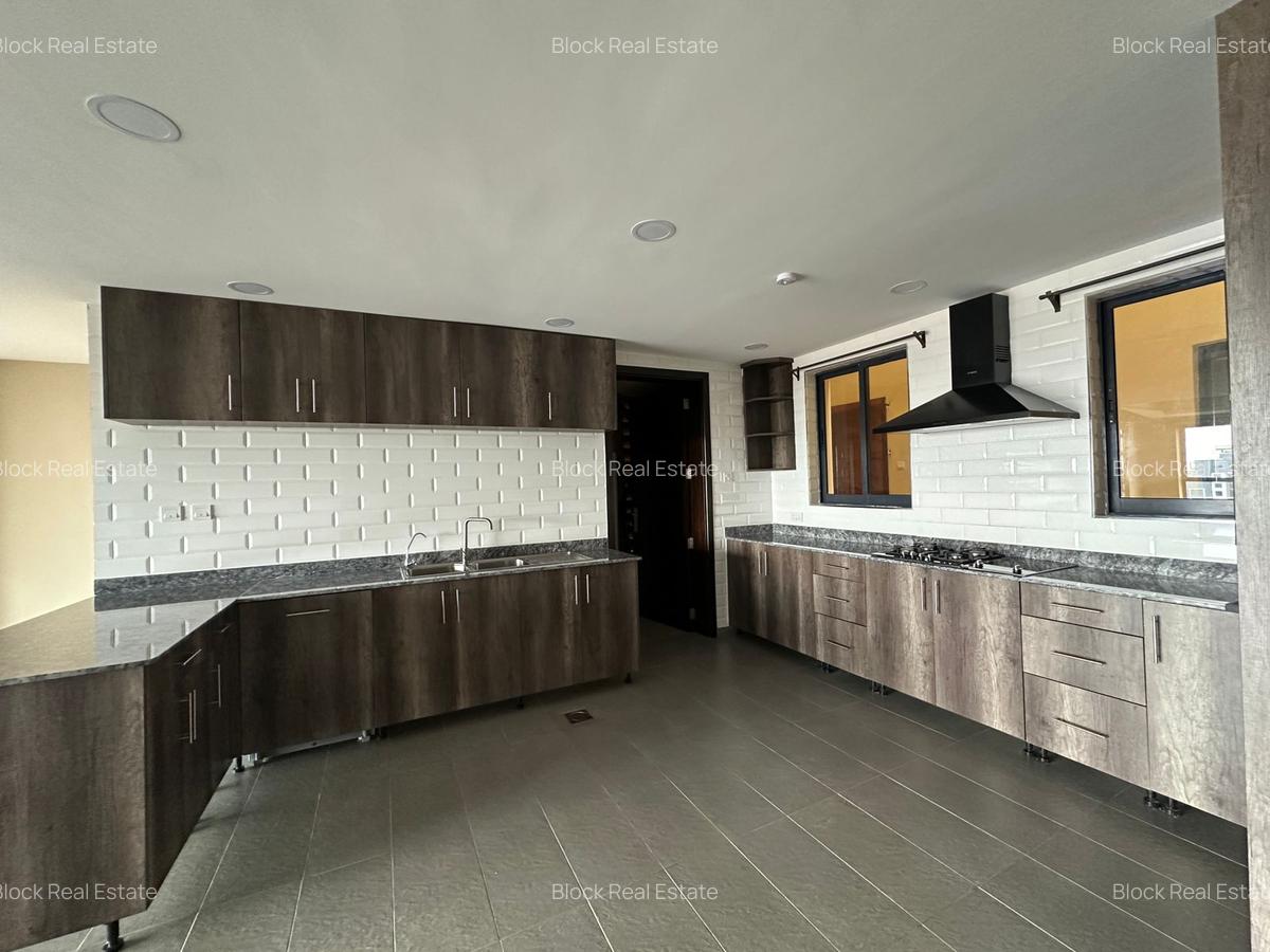 4 Bed Apartment with En Suite in Lavington - 5