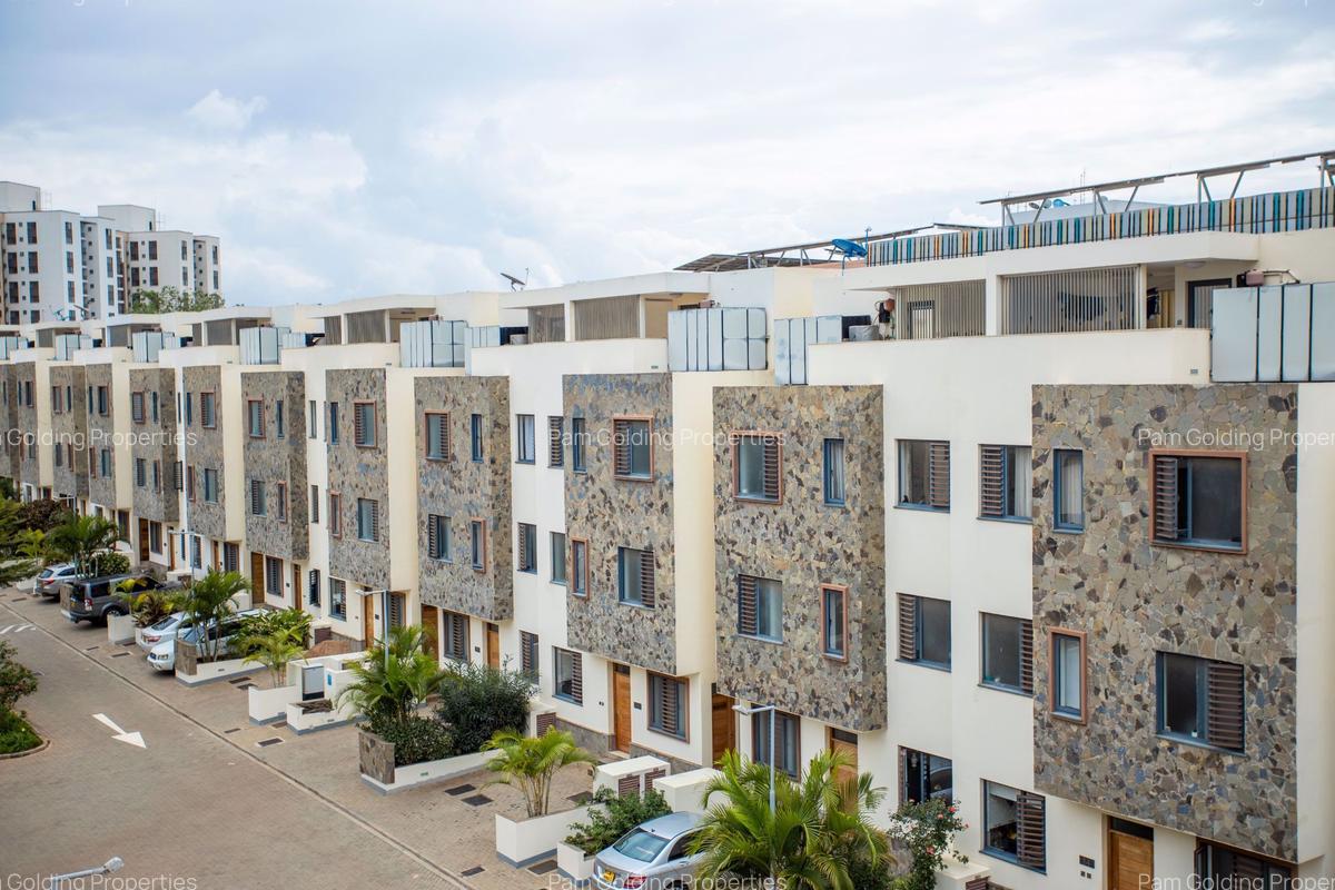 4 Bed Apartment with En Suite in Thika Road - 9