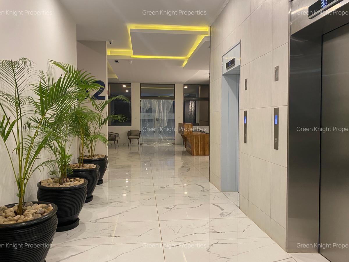 Serviced 3 Bed Apartment with En Suite in Westlands Area - 13