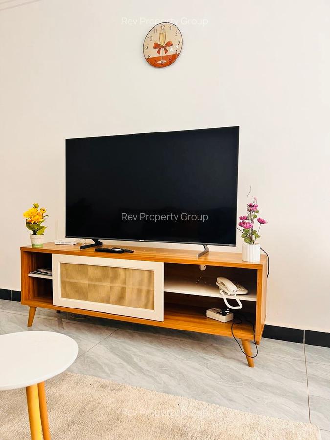 Serviced 1 Bed Apartment with En Suite in Kilimani - 4