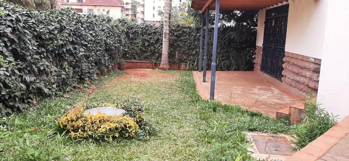 4 Bed Townhouse with En Suite in Spring Valley - 11