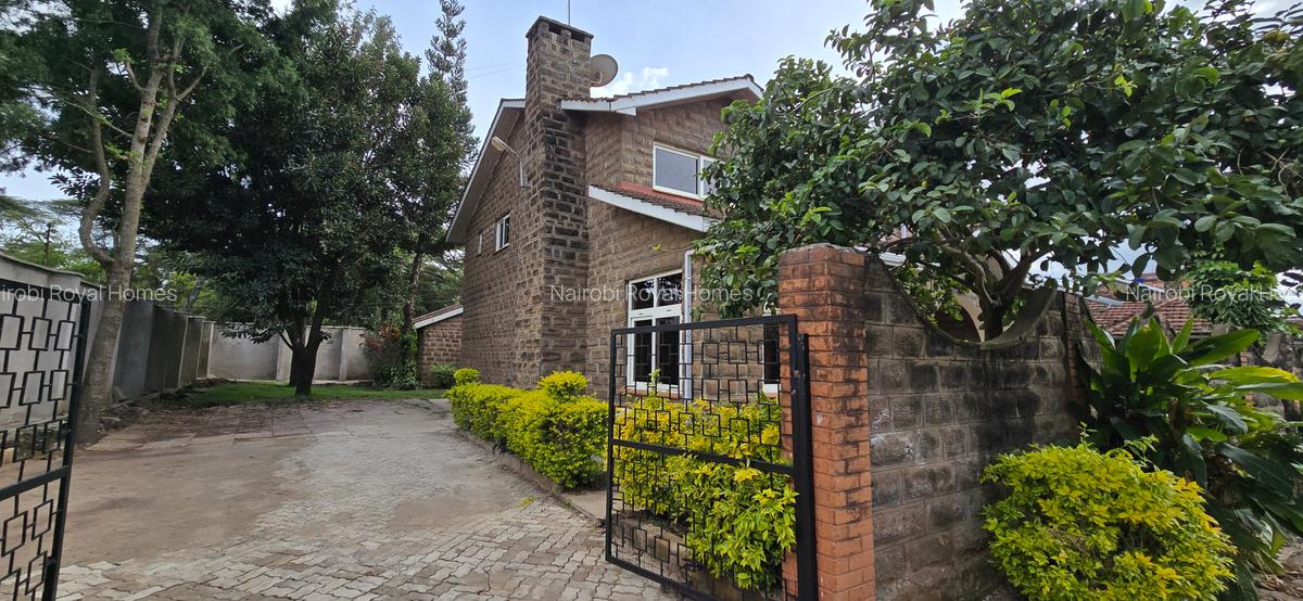 5 Bed Townhouse with En Suite at Lavington Green - 7