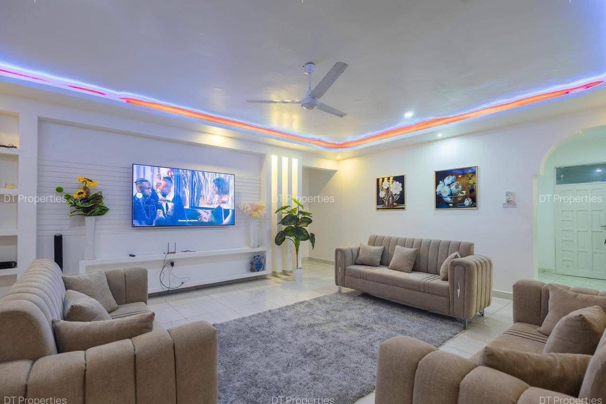 4 Bed House with En Suite at Diani - 8