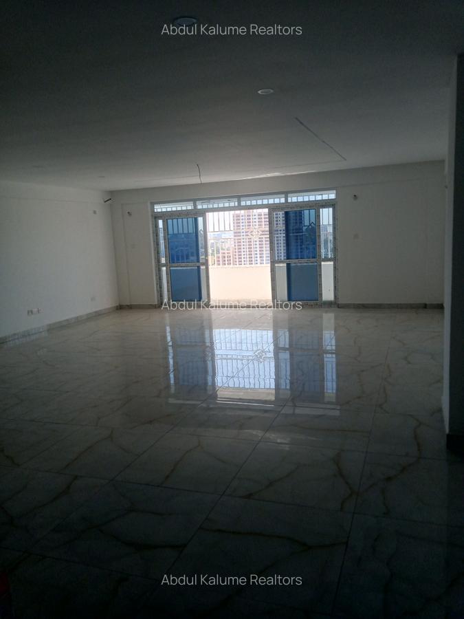 Serviced 3 Bed Apartment with En Suite at Kizingo - 7