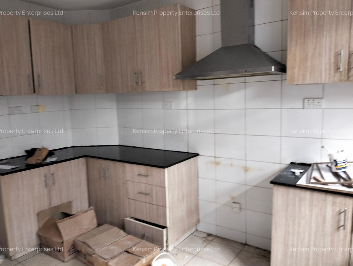 3 Bed Apartment with En Suite in Lavington - 7