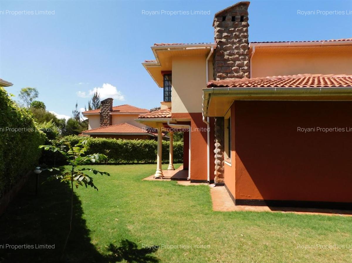 4 Bed House with En Suite at Fourways Junction Estate - 18