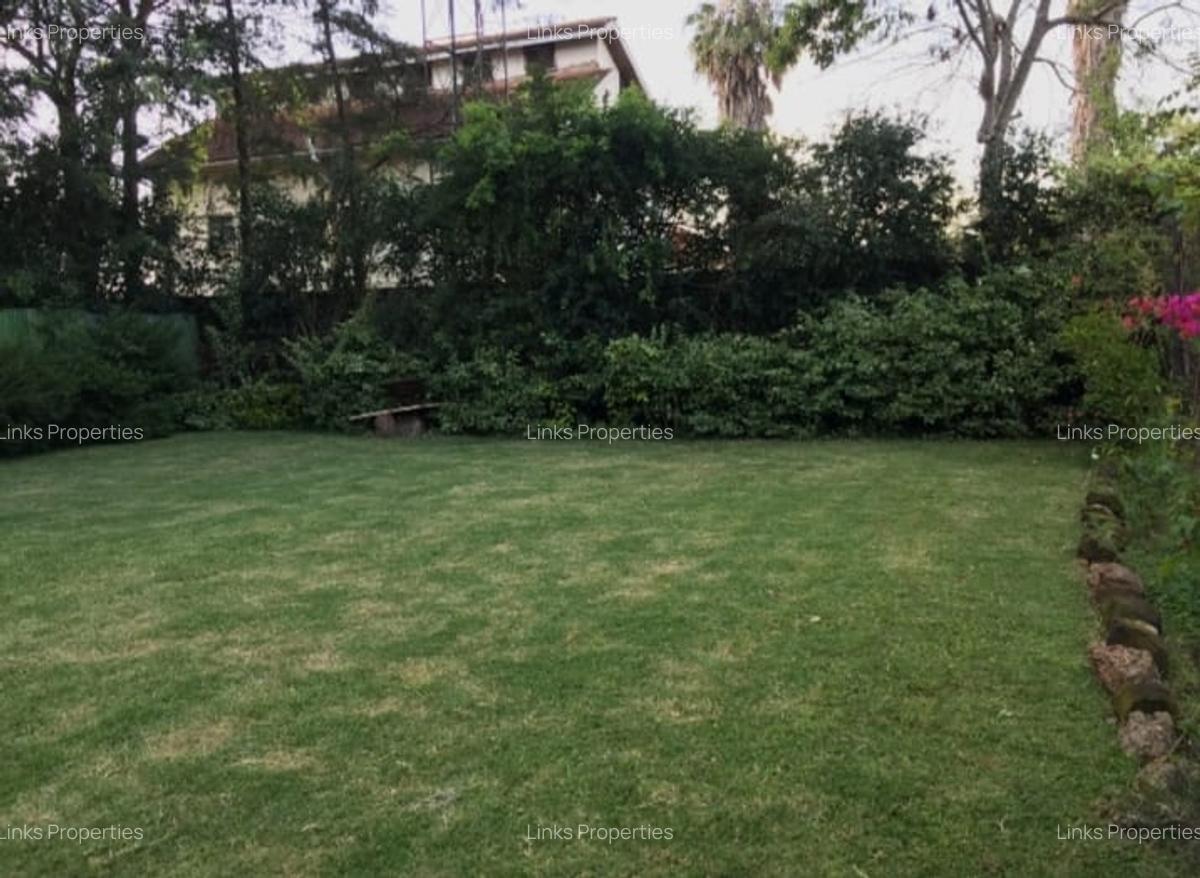 2 Bed House with En Suite at Karen Road - 10