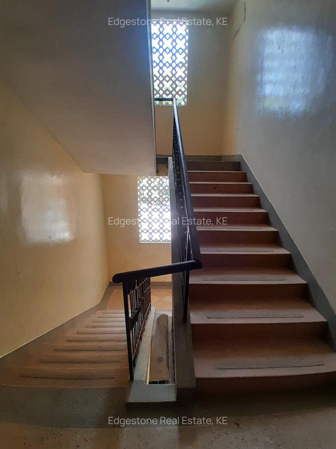 3 Bed Apartment with En Suite in Mtwapa - 11