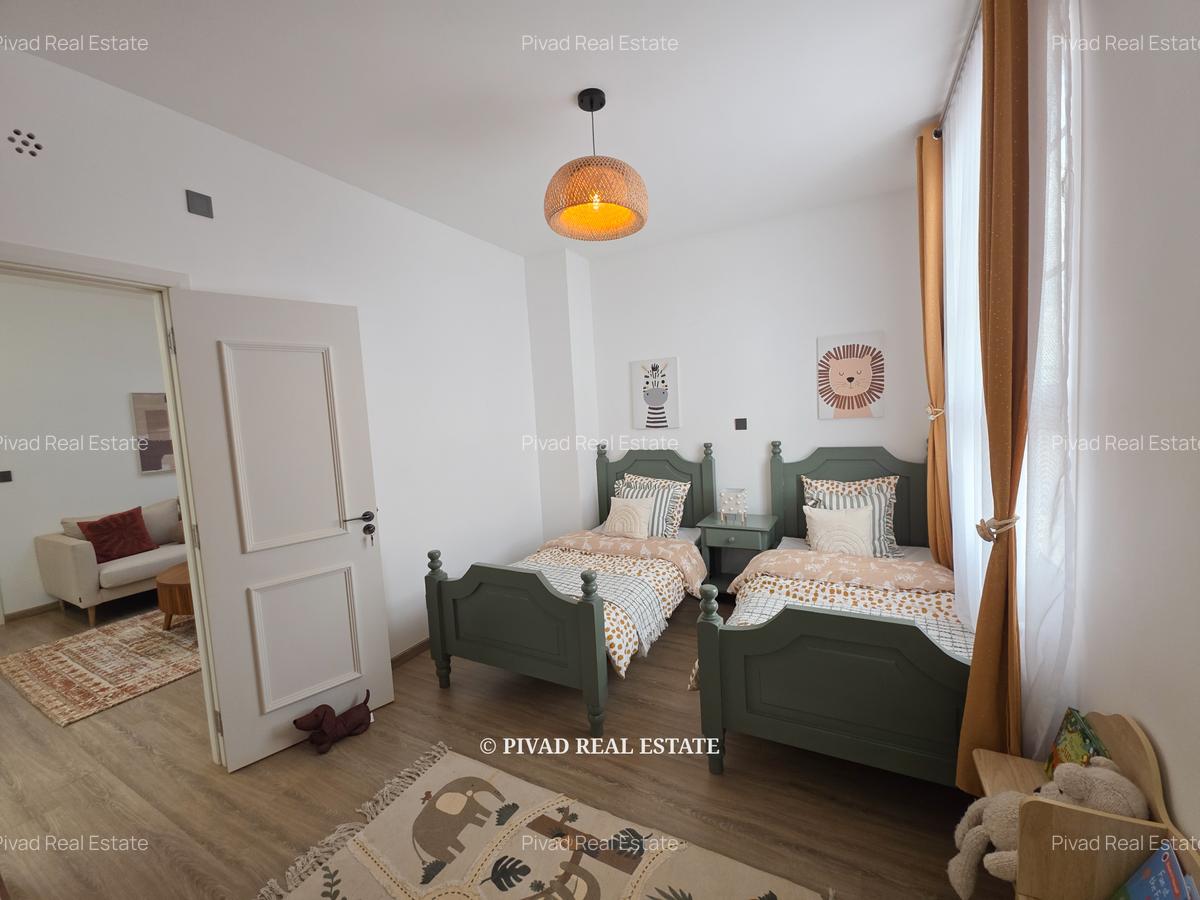 4 Bed Townhouse with Swimming Pool in Tatu City - 11