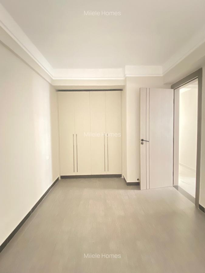 Serviced 2 Bed Apartment with En Suite at Kindaruma Road - 5