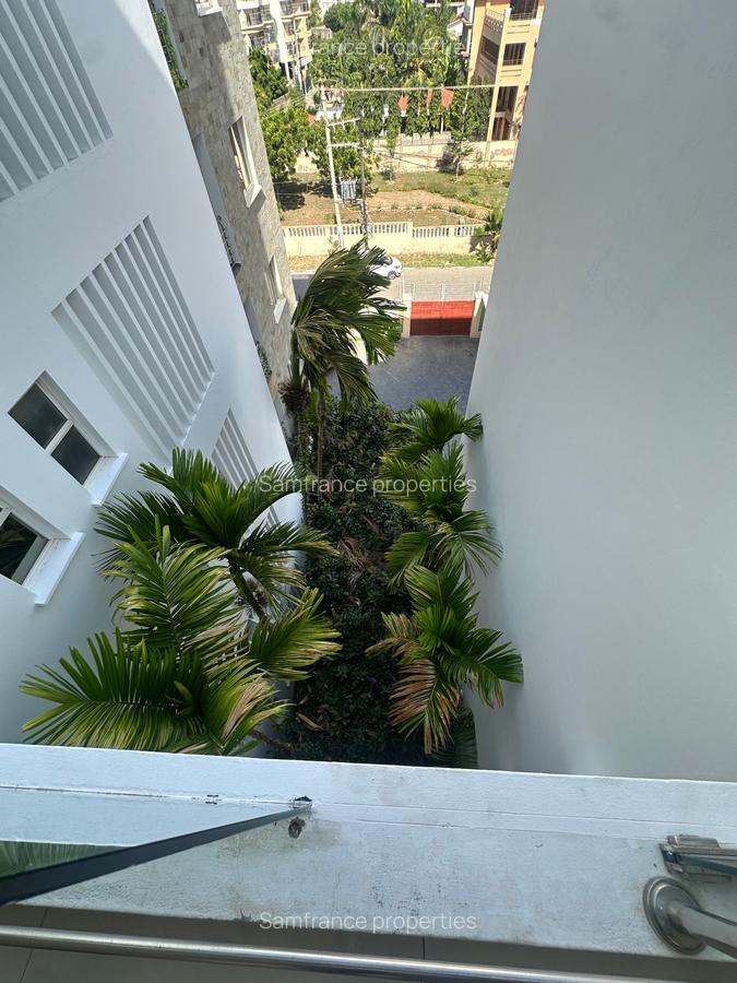 3 Bed Apartment with En Suite at Kenyatta Road - 5