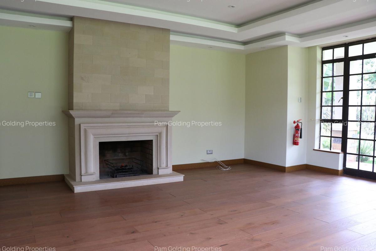 5 Bed Villa with En Suite in Runda - 7