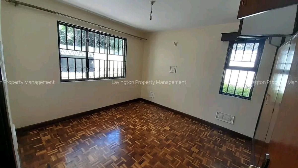 4 Bed Townhouse with En Suite at Lavington Green - 7