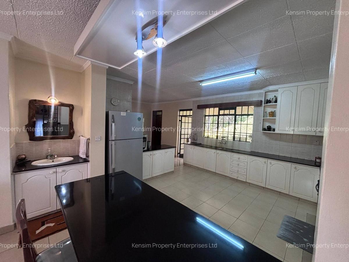5 Bed Townhouse with En Suite in Nyari - 2