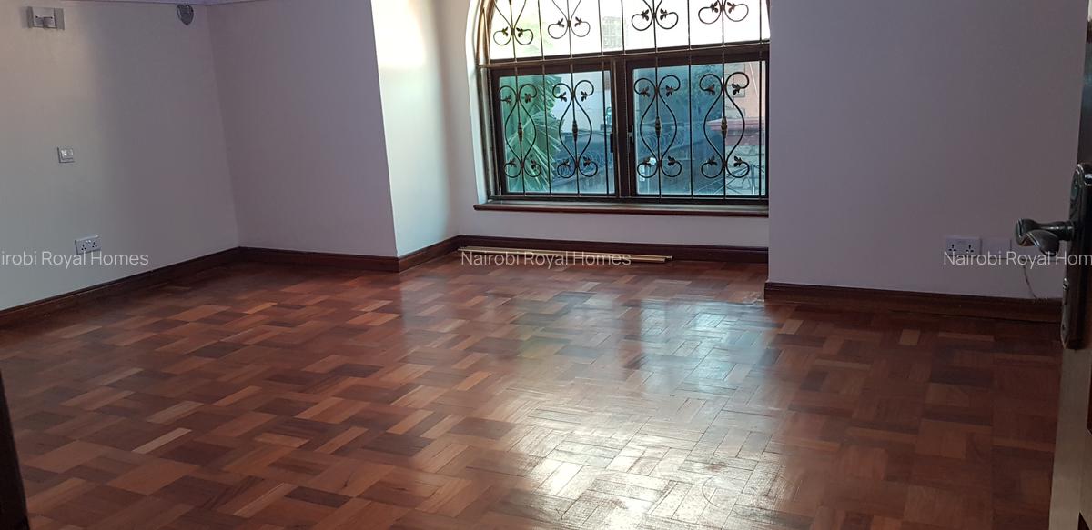 5 Bed Townhouse with En Suite at Lavington Kileleshwa - 13