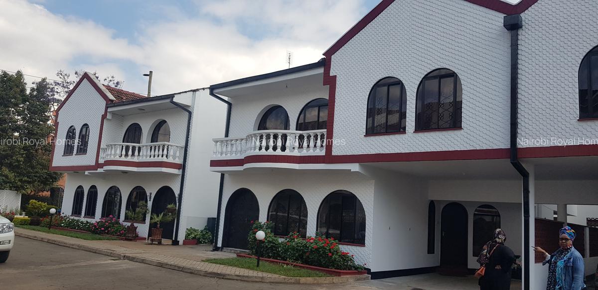 5 Bed Townhouse with En Suite at Yaya Center - 5