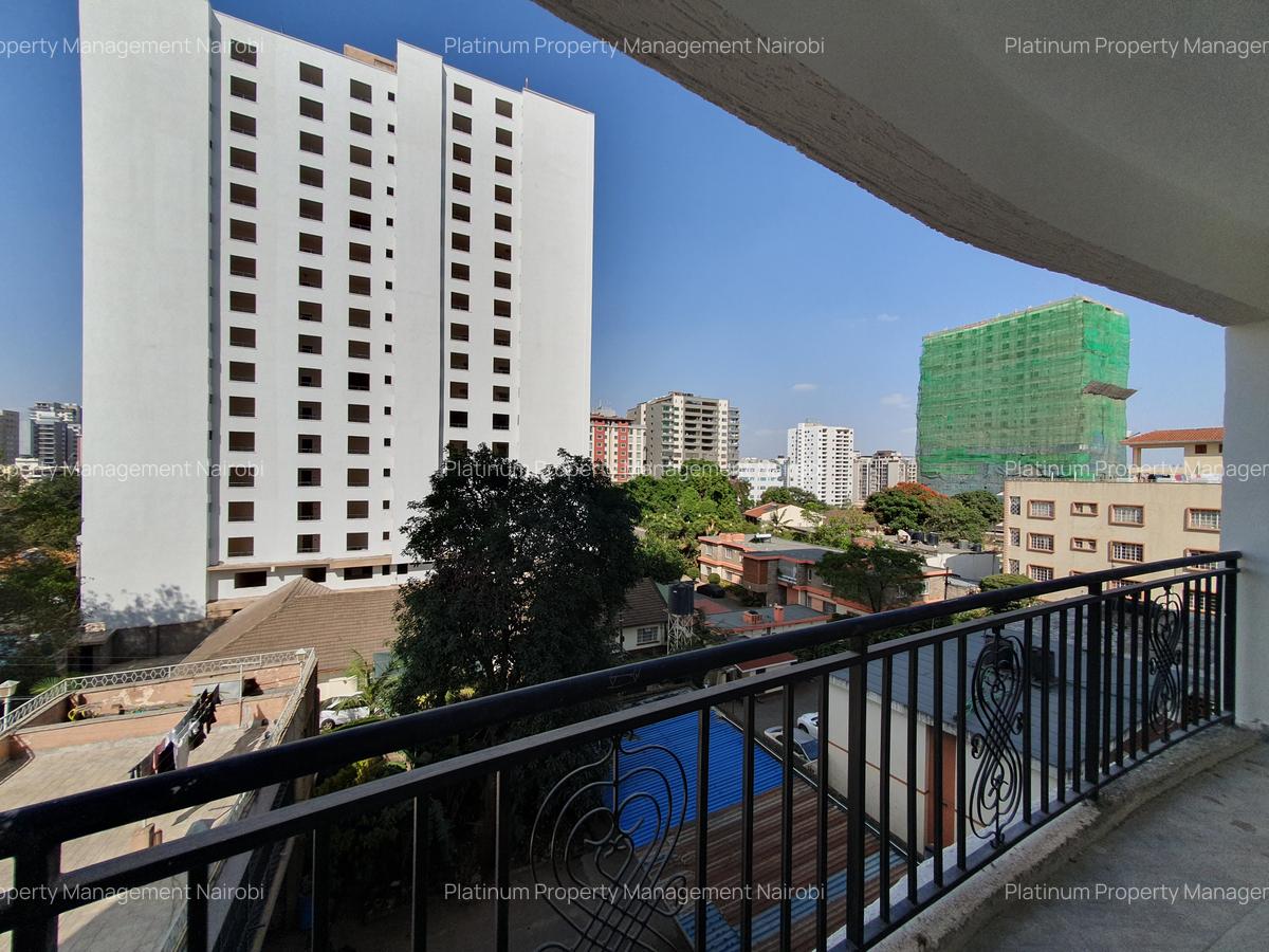 3 Bed Apartment with En Suite in Parklands - 3