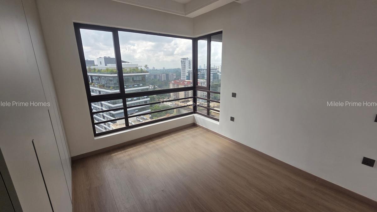 Serviced 3 Bed Apartment with En Suite at Riverside Drive - 13