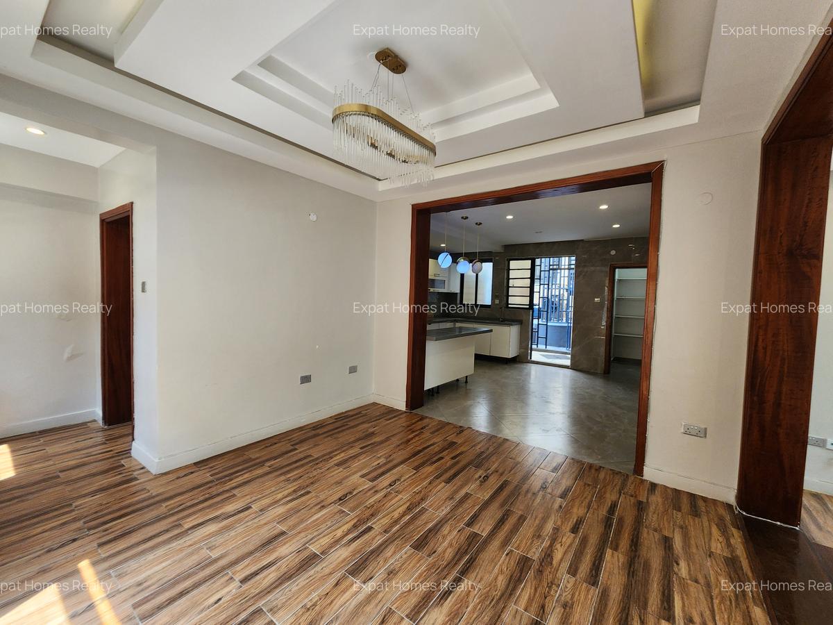 5 Bed Villa with En Suite in Lavington - 5