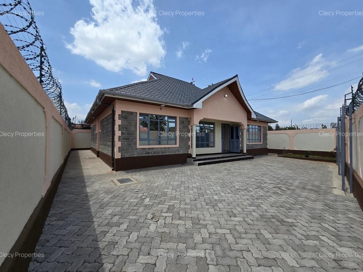 3 Bed House with En Suite at Mugutha - 1