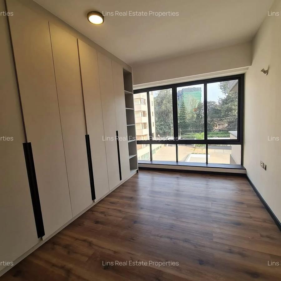Serviced 2 Bed Apartment with En Suite in Spring Valley - 8