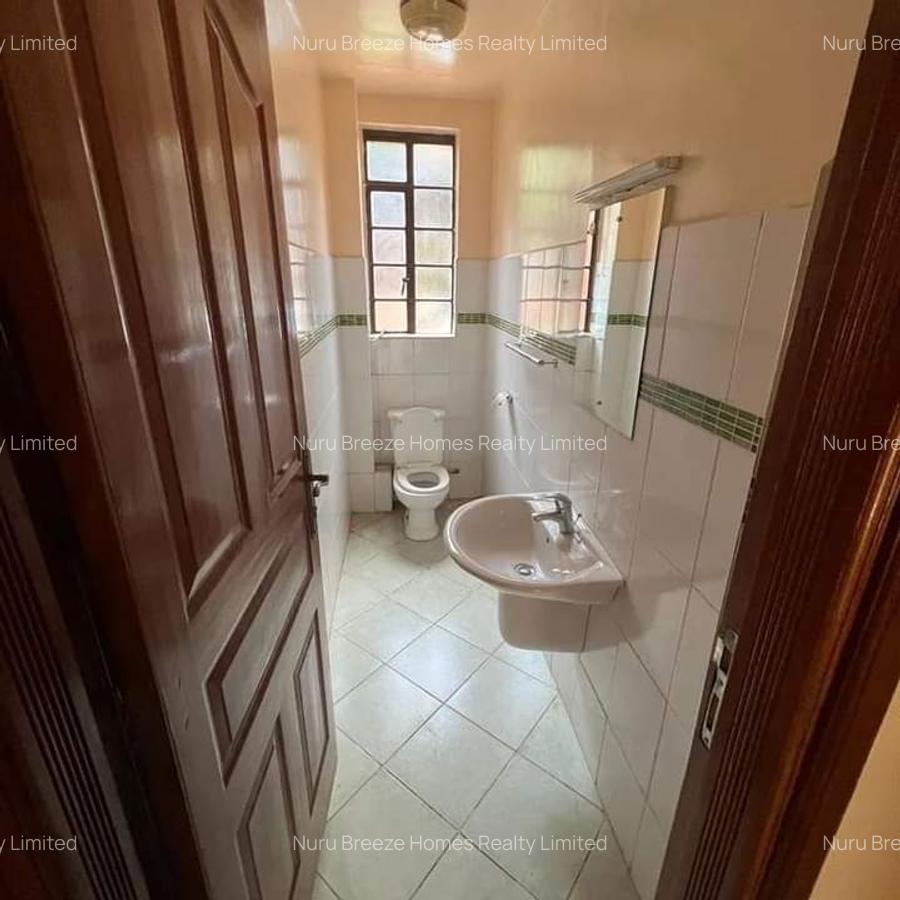 2 Bed Apartment with En Suite in Brookside - 17
