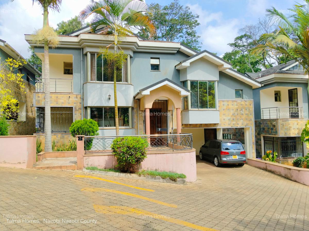 4 Bed Townhouse with En Suite at Westlands - 16