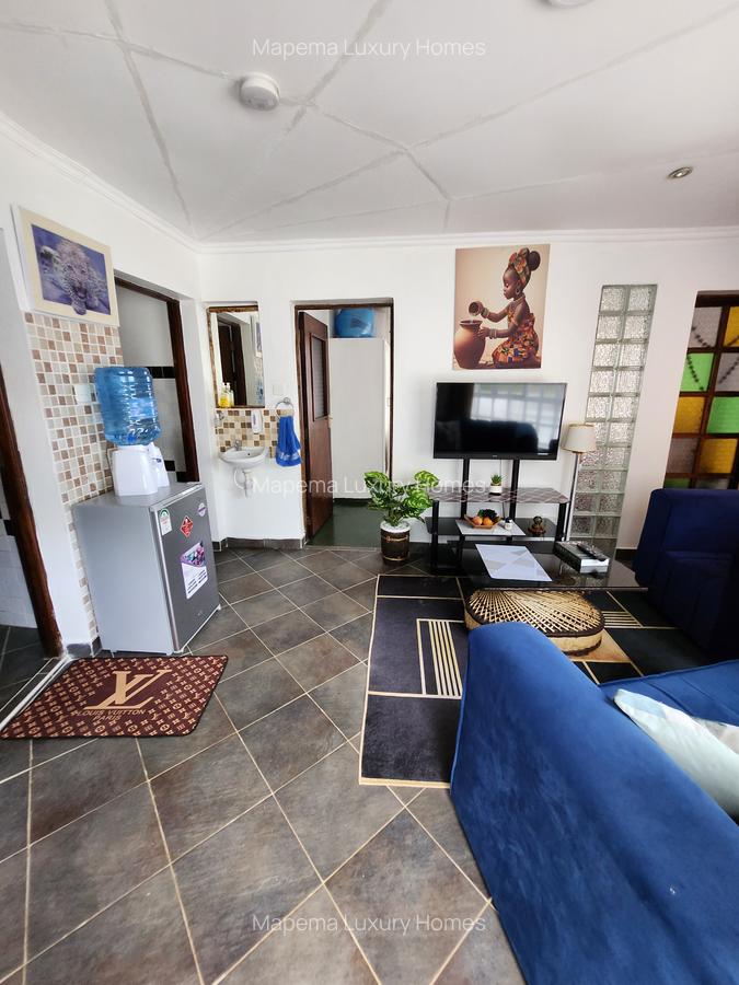 1 Bed House with En Suite at Kufunga Road - 3