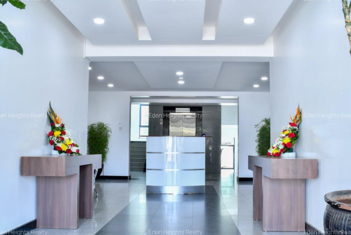 3,500 ft² Office with Service Charge Included in Hurlingham - 2