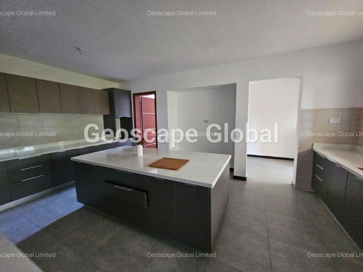 4 Bed House with En Suite in Karen - 6