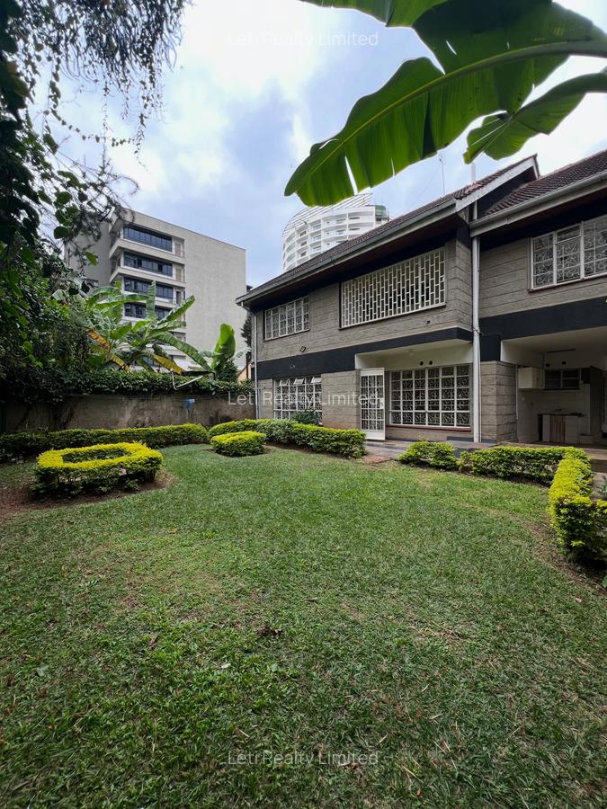 4 Bed Townhouse with En Suite in Kilimani - 2