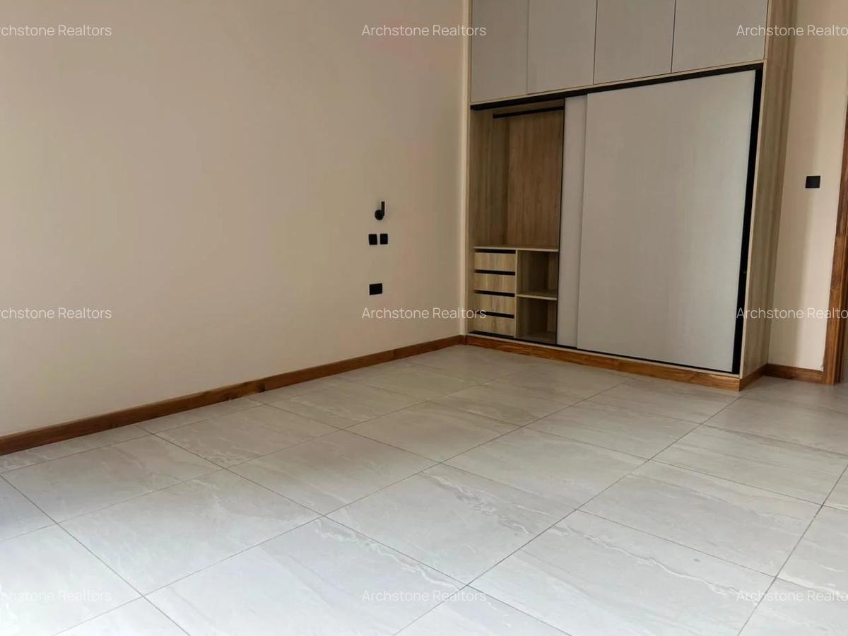 4 Bed Apartment with En Suite in Loresho - 5