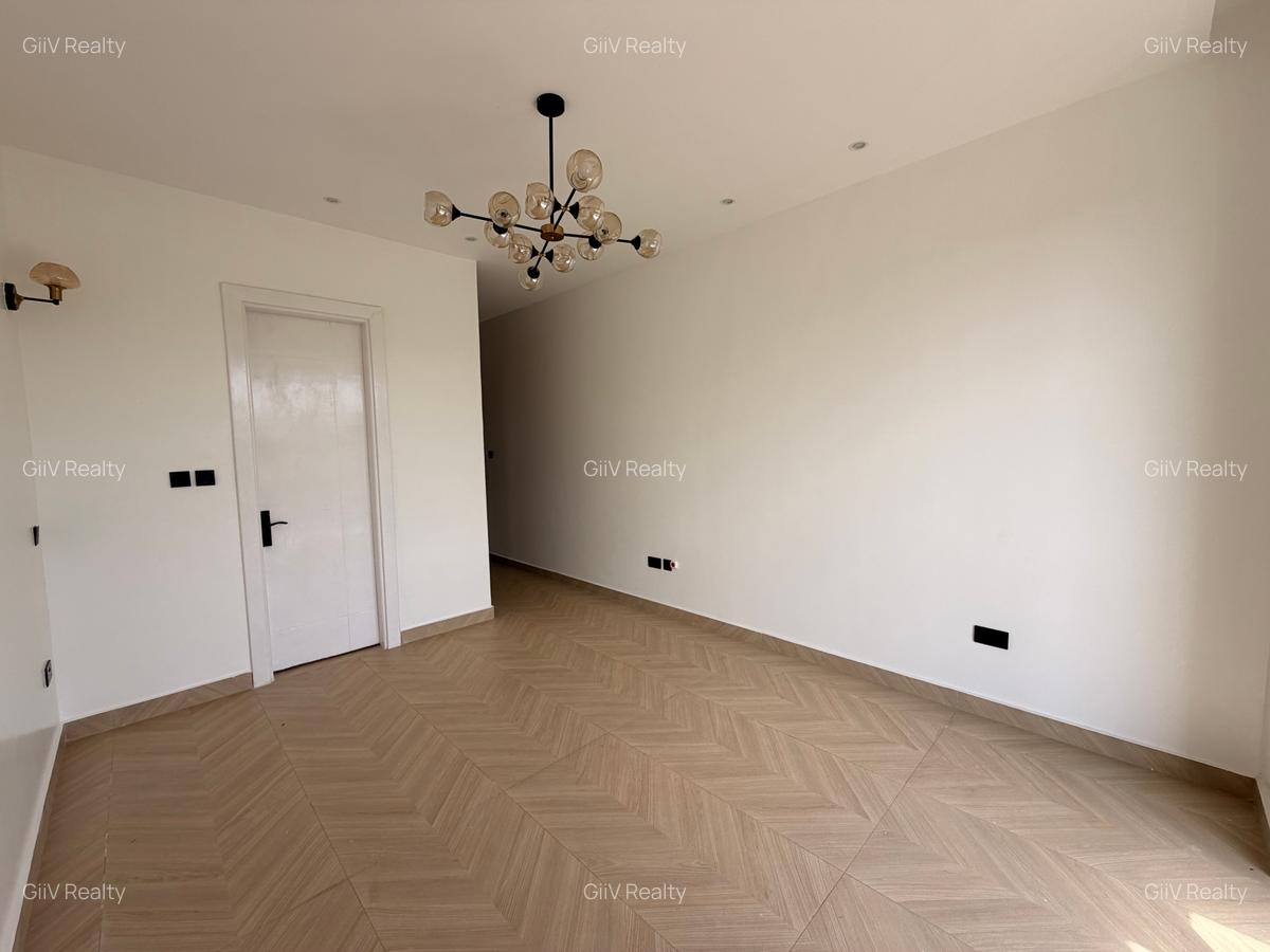 2 Bed Apartment with Borehole in Runda - 14