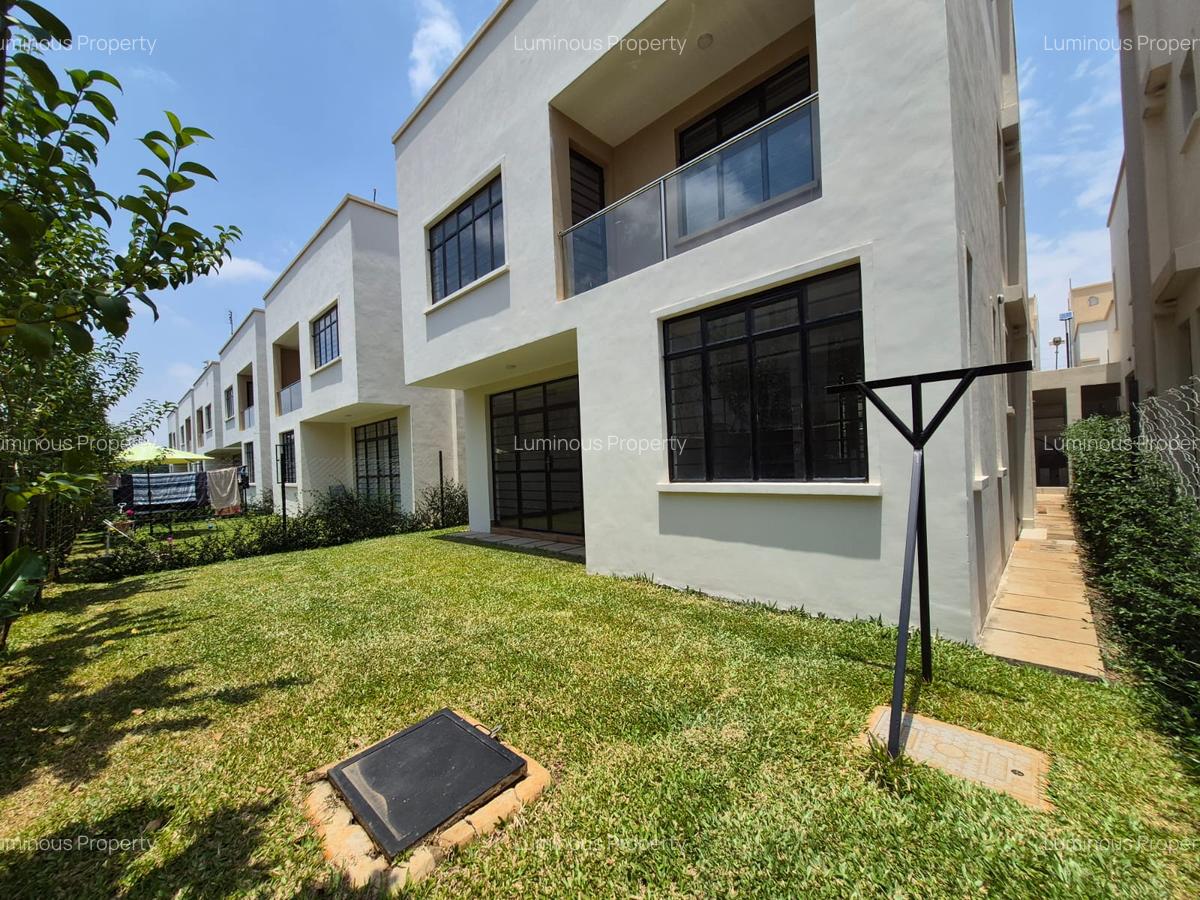 4 Bed House with En Suite at Membley - 1