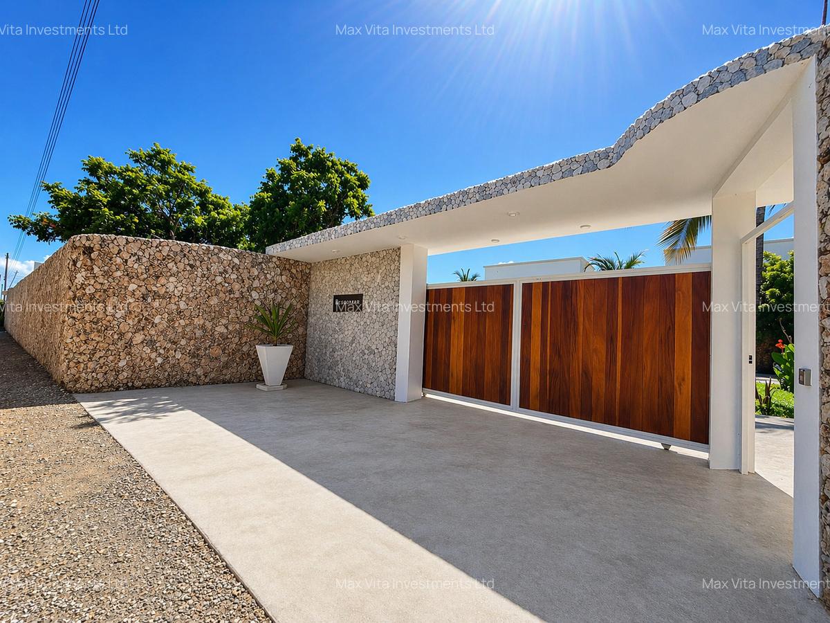 4 Bed Villa with En Suite in Watamu - 2