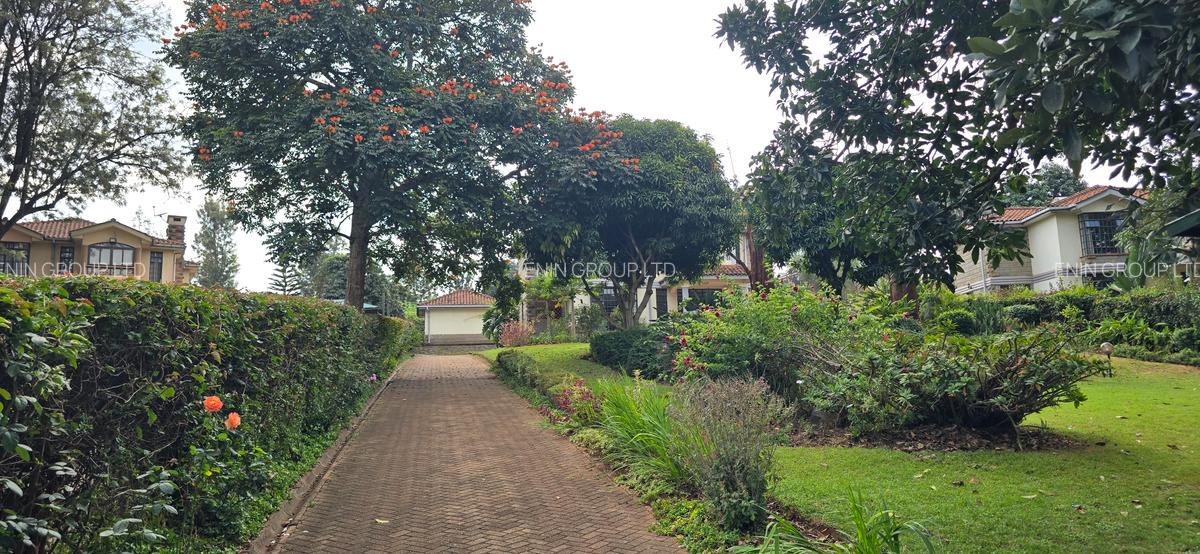 4 Bed Townhouse with En Suite at Rosslyn Garden - 2