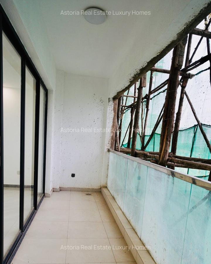 3 Bed Apartment with En Suite at 2026-107 - 8
