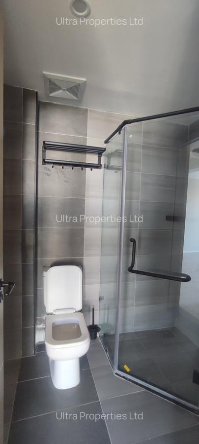 2 Bed Apartment with En Suite in Lavington - 10
