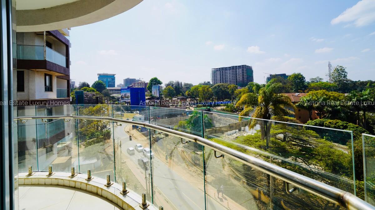 4 Bed Apartment with En Suite at 2026-510 - 8
