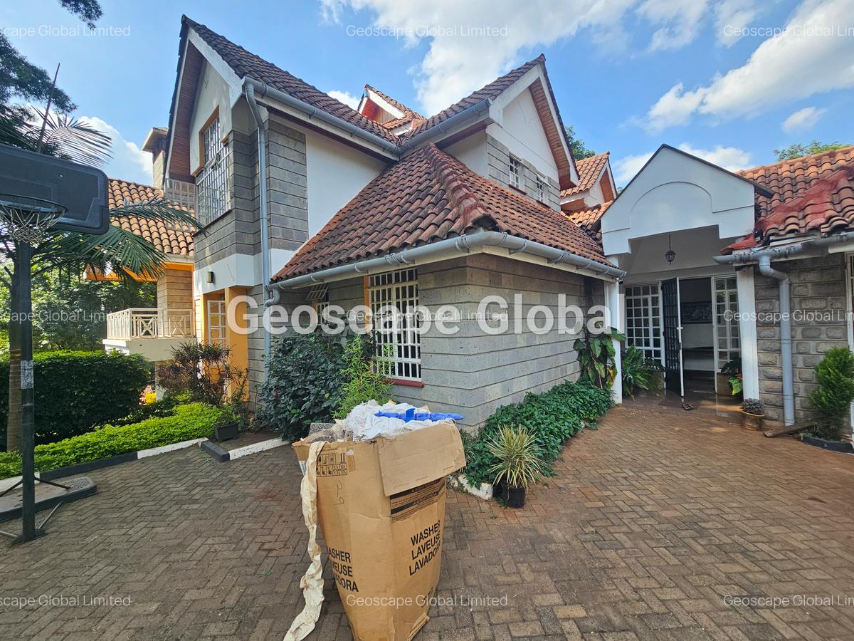 4 Bed Townhouse with En Suite in Kitisuru - 2