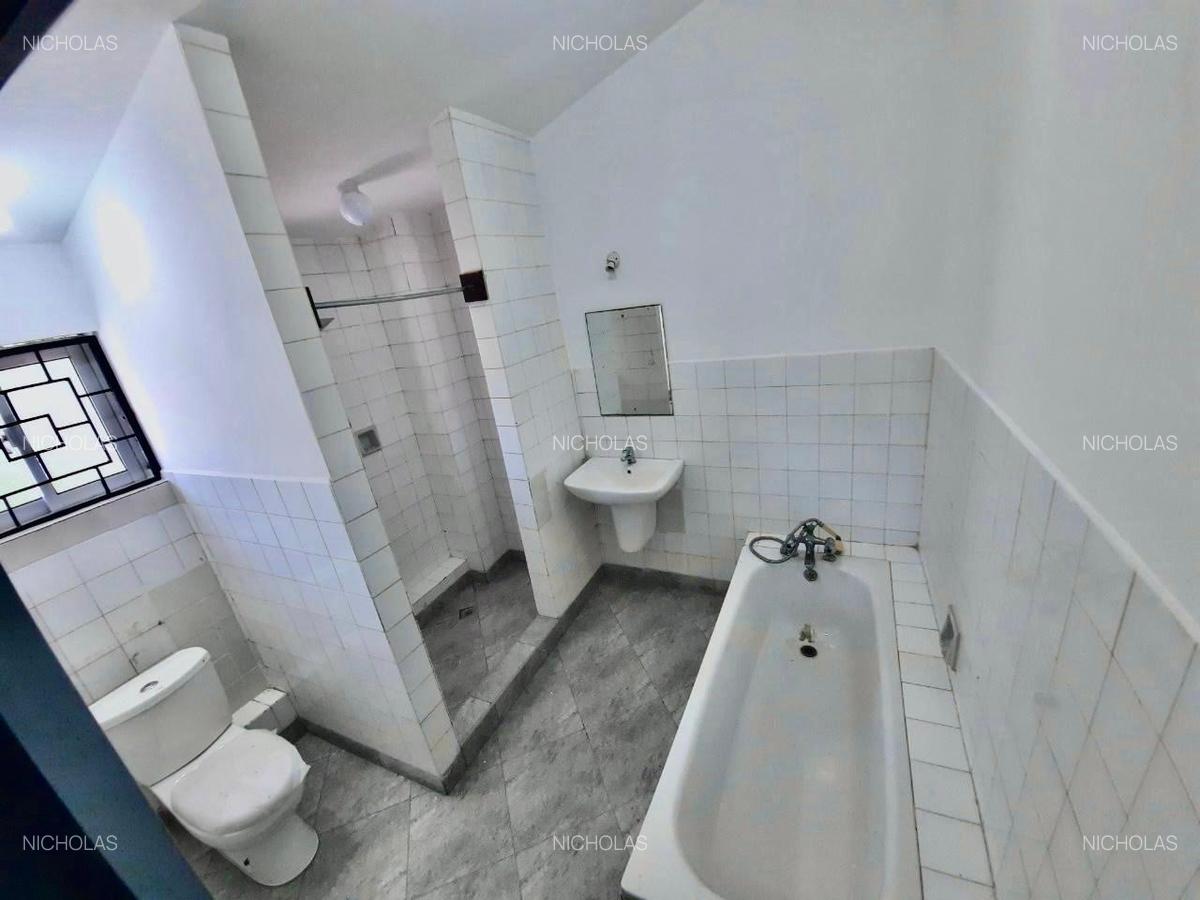 4 Bed Villa with En Suite at Twiga Road - 11