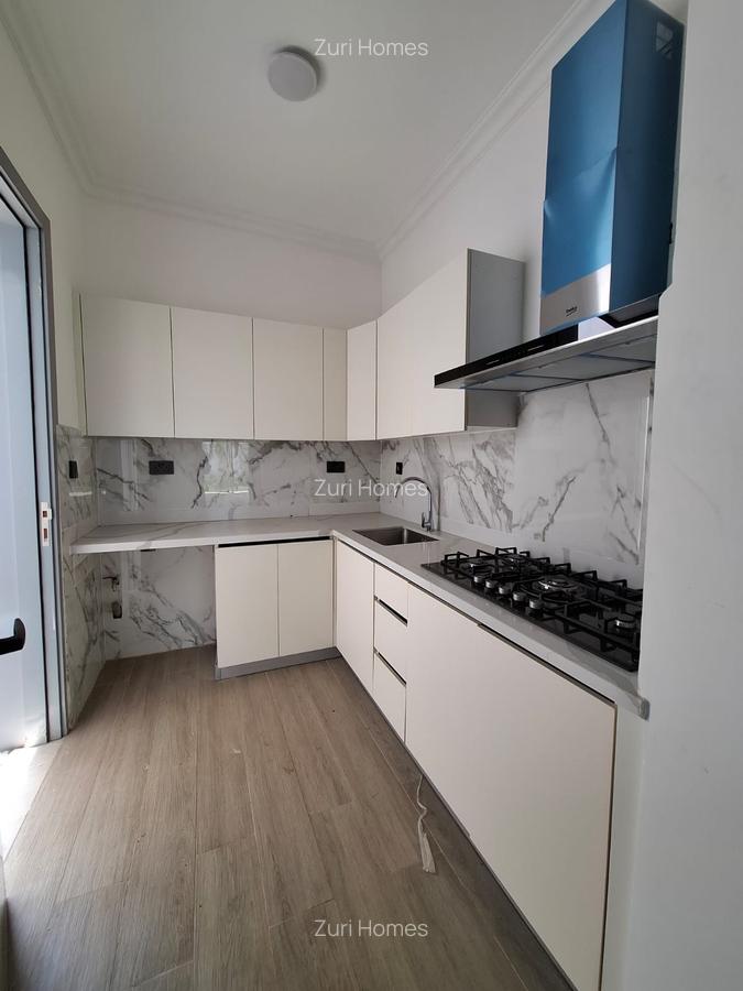 5 Bed Townhouse with En Suite in Lavington - 20
