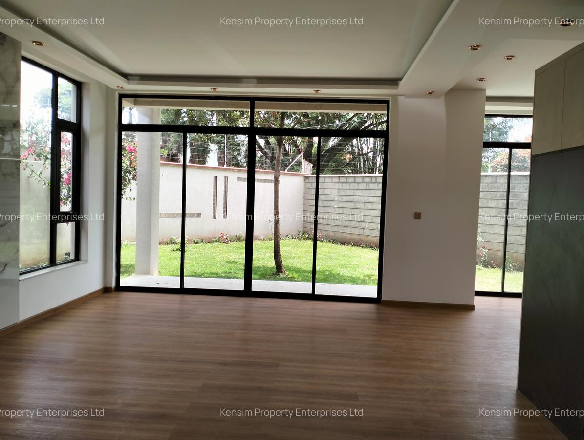 5 Bed Townhouse with En Suite in Lavington - 13