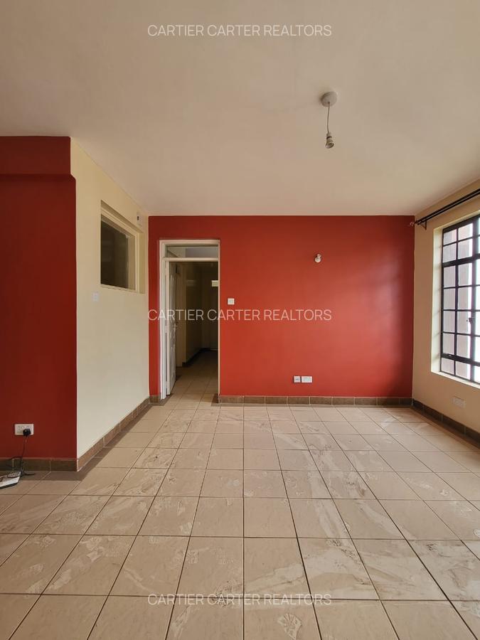 3 Bed Apartment with En Suite in Komarock - 9