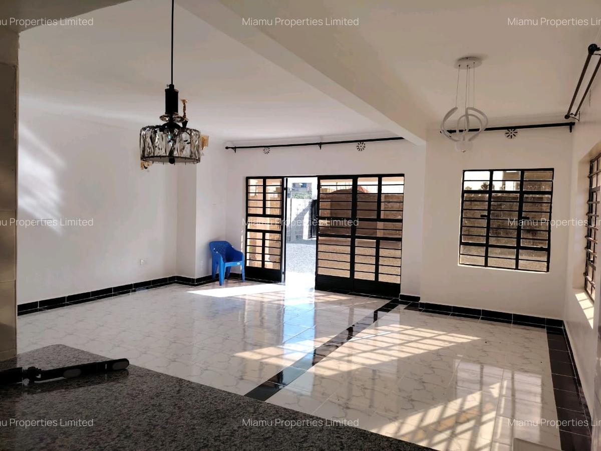 3 Bed House with En Suite at Acacia - 3